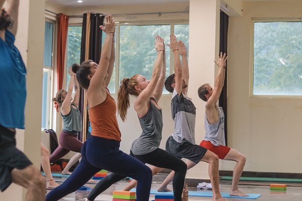 Critical Pros Of 500 Hour Yoga Teacher Training in Rishikesh