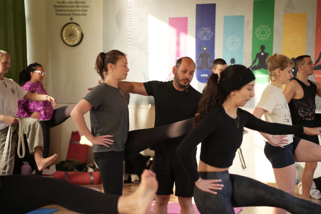 Best Rishikesh Yoga School