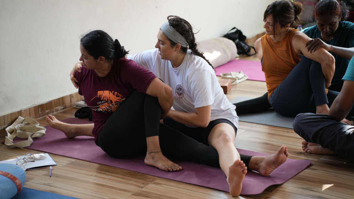 What is the Daily Schedule Like in a Traditional Rishikesh Ashram? (Is it Too Strict?) 