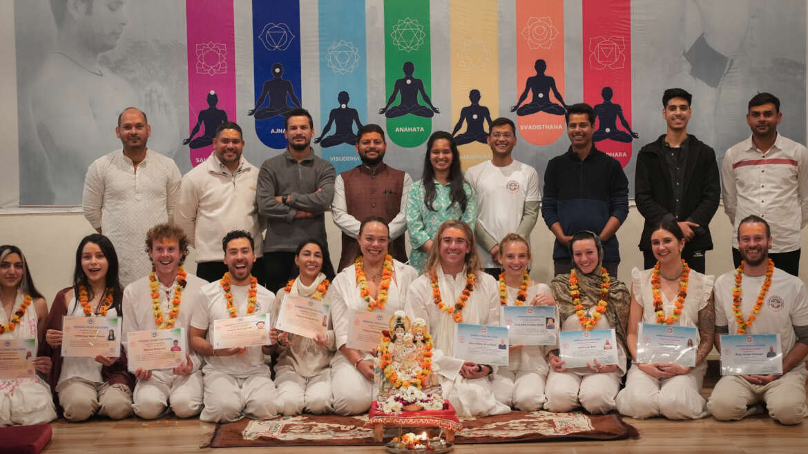 Yoga Alliance Certification Explained for 200 Hours Beginners. 