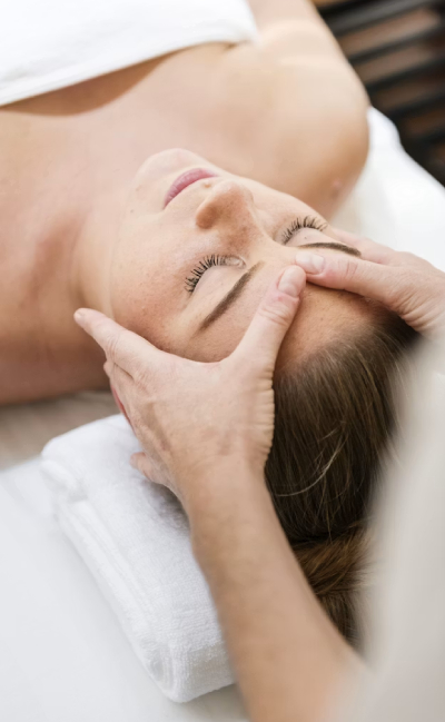 Ayurveda-Full-Body-massage